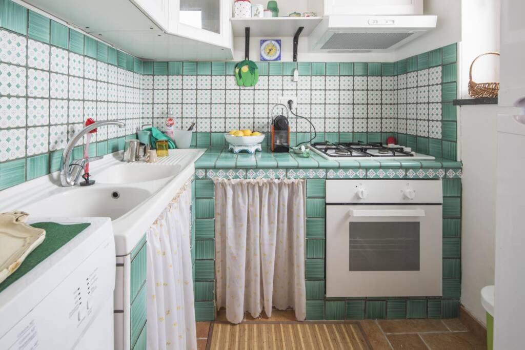 Casa Marilo - A Beautiful House Overlooking アマルフィ エクステリア 写真